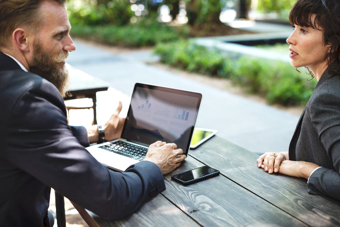 It-companies-counteroffering-lia-ganea-recruitment